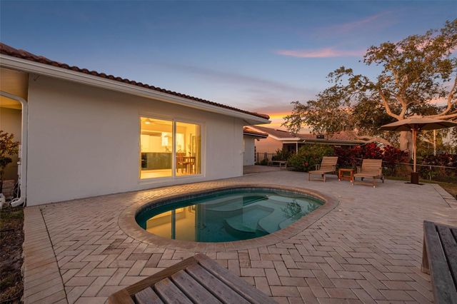 1984 MICHIGAN AVENUE NE, St Petersburg, FL 33703