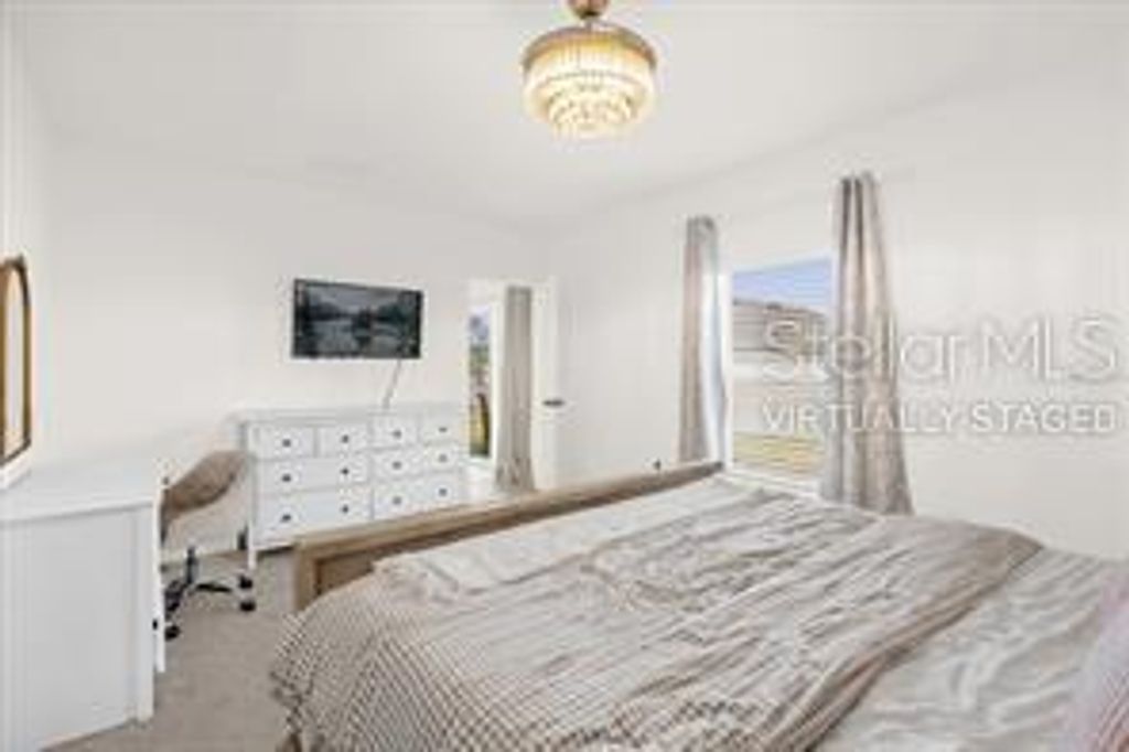 Image 11 of property listing at 509 SEA TURTLE LANE, Haines City, FL 33844