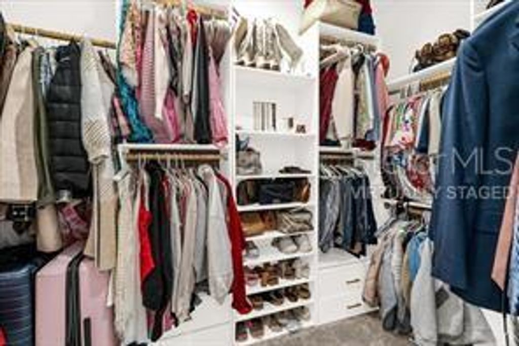 Image 13 of property listing at 509 SEA TURTLE LANE, Haines City, FL 33844