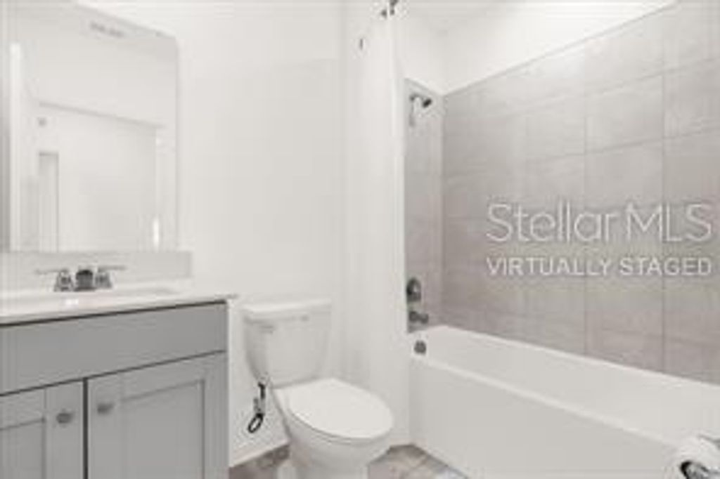 Image 14 of property listing at 509 SEA TURTLE LANE, Haines City, FL 33844