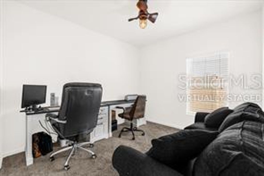 Image 15 of property listing at 509 SEA TURTLE LANE, Haines City, FL 33844