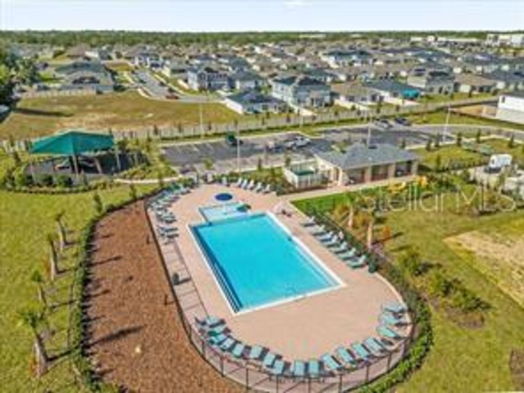 Image 19 of property listing at 509 SEA TURTLE LANE, Haines City, FL 33844