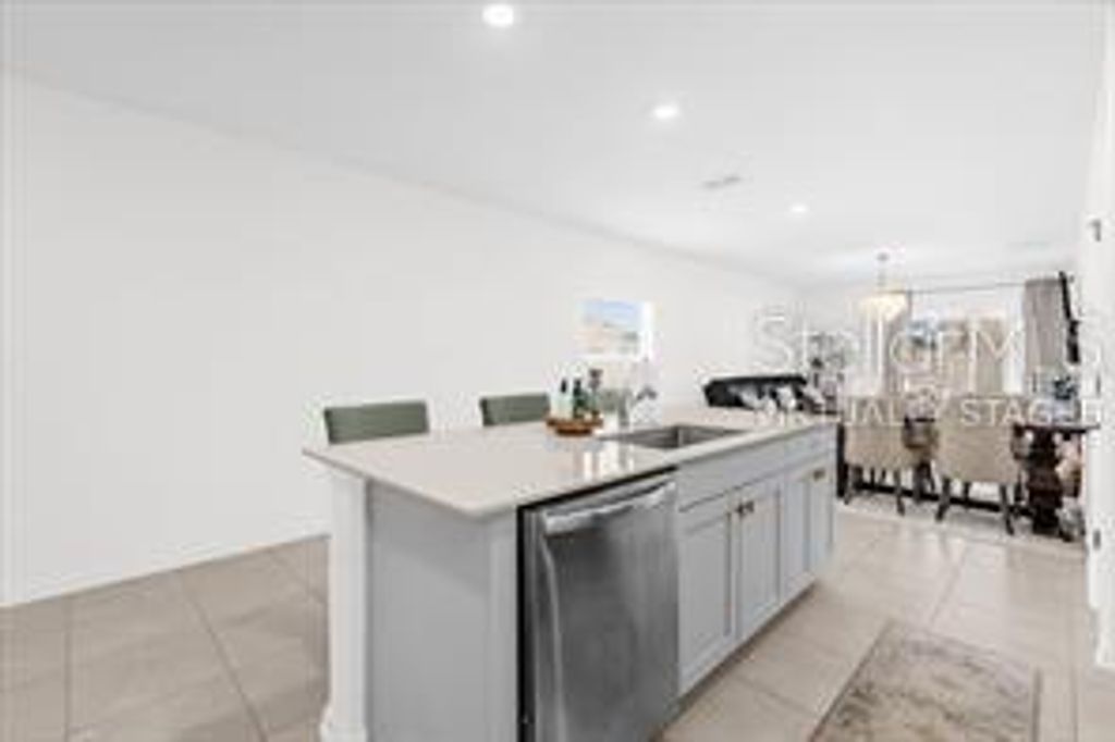 Image 5 of property listing at 509 SEA TURTLE LANE, Haines City, FL 33844