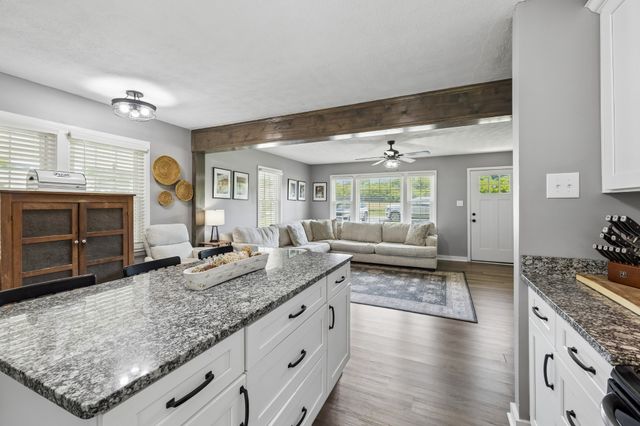 161 Kempville Hwy, Pleasant Shade, TN 37145