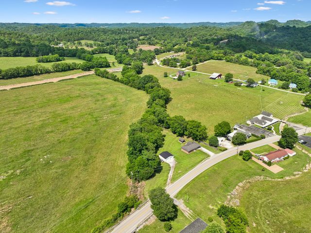 161 Kempville Hwy, Pleasant Shade, TN 37145