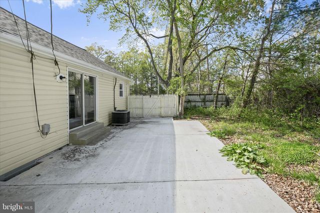 6306 LEAPLEY RD, Upper Marlboro, MD 20772