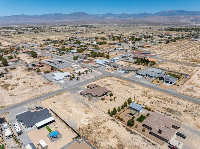 381 East Kiowa Street, Pahrump, NV 89048