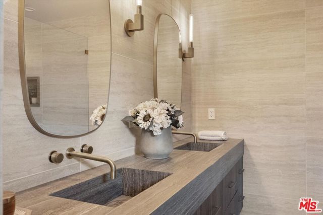 13949 Cumpston Street, Sherman Oaks, CA 91401