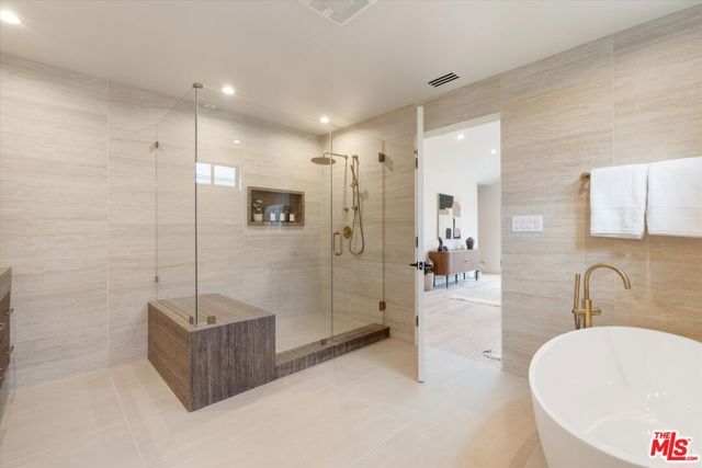 13949 Cumpston Street, Sherman Oaks, CA 91401