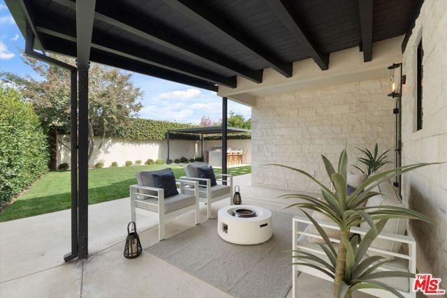 13949 Cumpston Street, Sherman Oaks, CA 91401