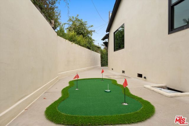 13949 Cumpston Street, Sherman Oaks, CA 91401