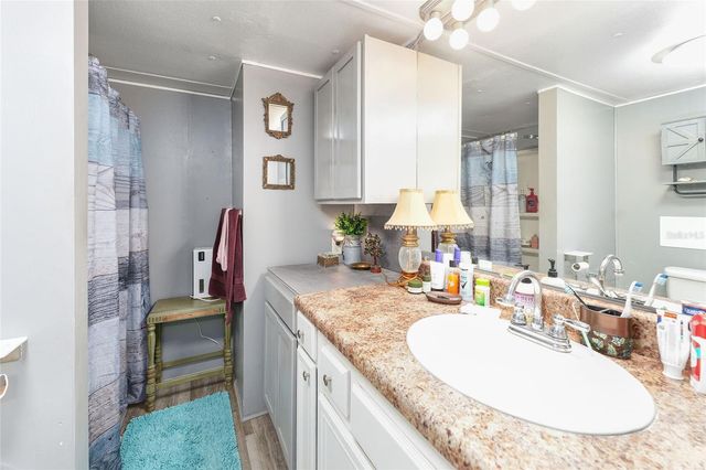 18486 SE 52ND STREET, Ocklawaha, FL 32179