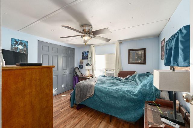 18486 SE 52ND STREET, Ocklawaha, FL 32179