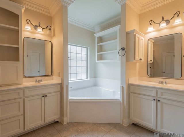 14160 Twelve Oaks Dr, Walker, LA 70785