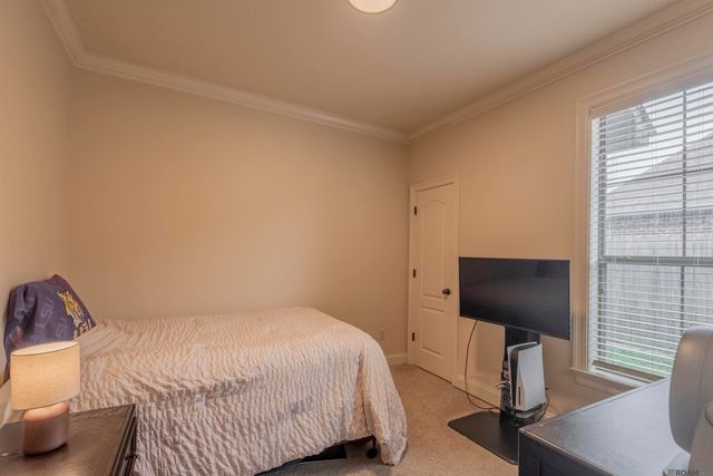 14160 Twelve Oaks Dr, Walker, LA 70785