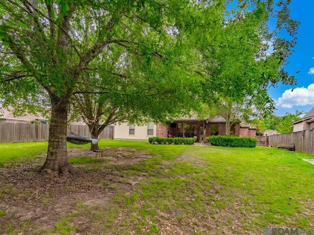 14160 Twelve Oaks Dr, Walker, LA 70785