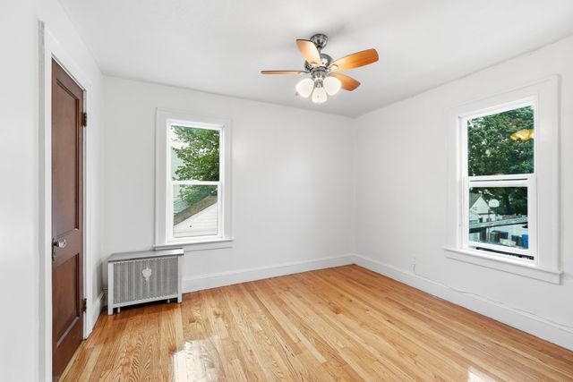 73 Santa Barbara St, Springfield, MA 01104