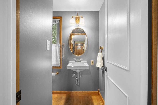 736 Cumberland ROAD, Waukesha, WI 53188