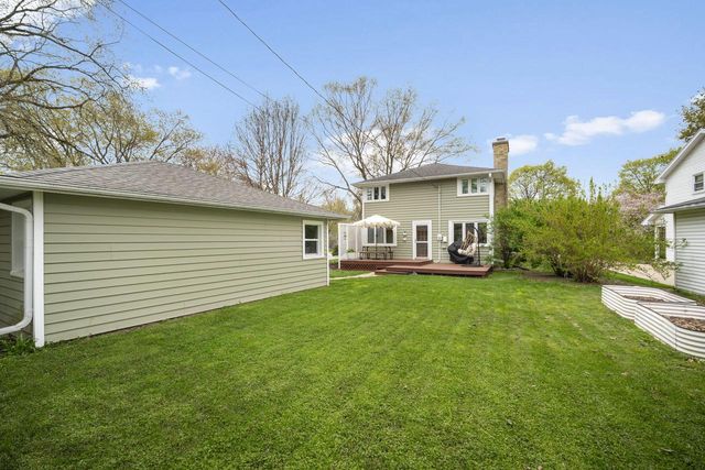 736 Cumberland ROAD, Waukesha, WI 53188
