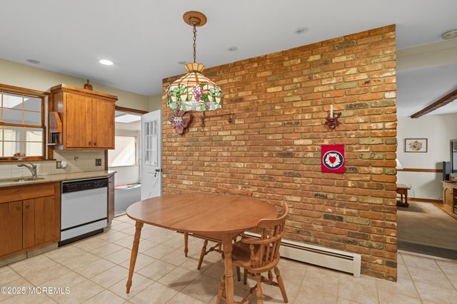 118 N Lakeshore Drive, Manahawkin, NJ 08050