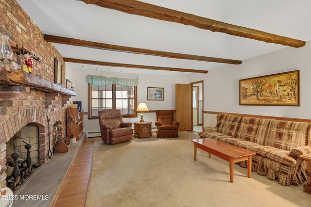 118 N Lakeshore Drive, Manahawkin, NJ 08050