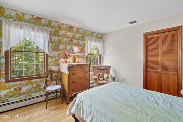 118 N Lakeshore Drive, Manahawkin, NJ 08050