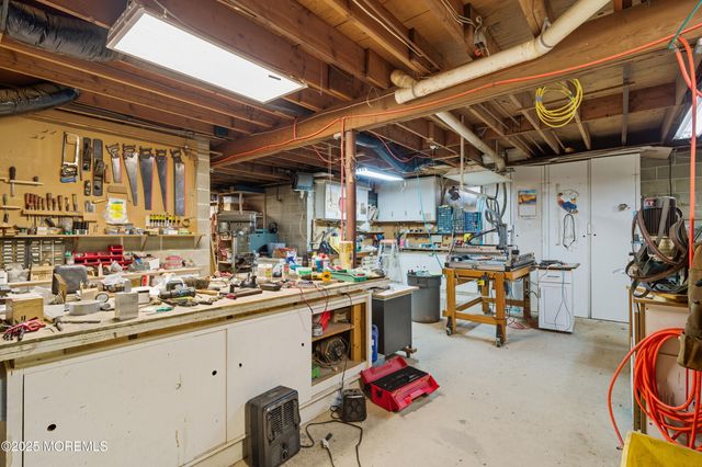 118 N Lakeshore Drive, Manahawkin, NJ 08050