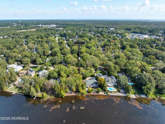 118 N Lakeshore Drive, Manahawkin, NJ 08050