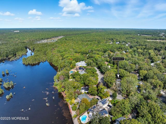 118 N Lakeshore Drive, Manahawkin, NJ 08050