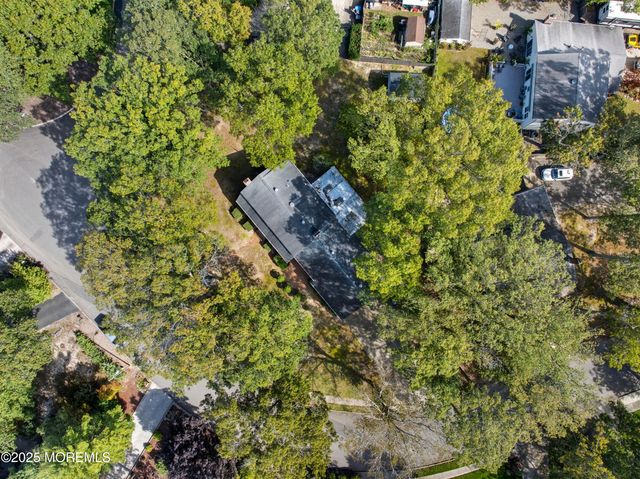 118 N Lakeshore Drive, Manahawkin, NJ 08050