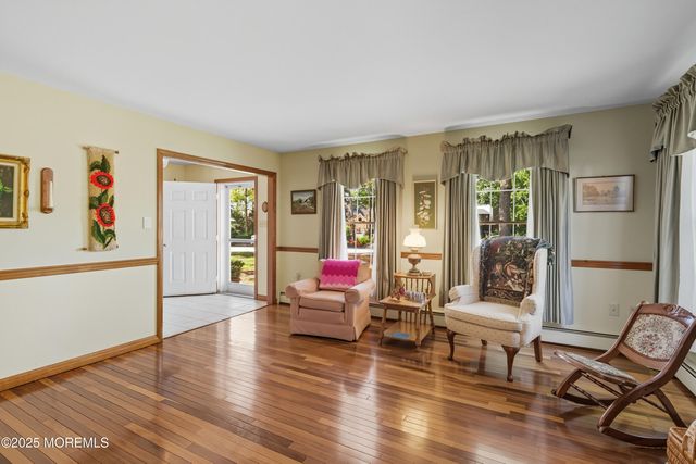 118 N Lakeshore Drive, Manahawkin, NJ 08050