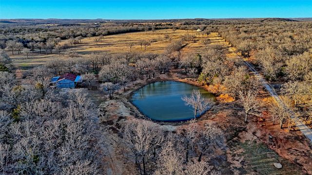 858 Ford Road, Bowie, TX 76230