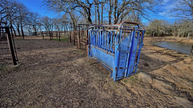 858 Ford Road, Bowie, TX 76230