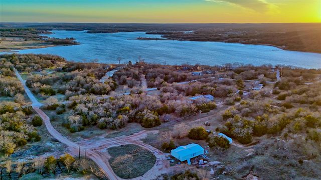 858 Ford Road, Bowie, TX 76230