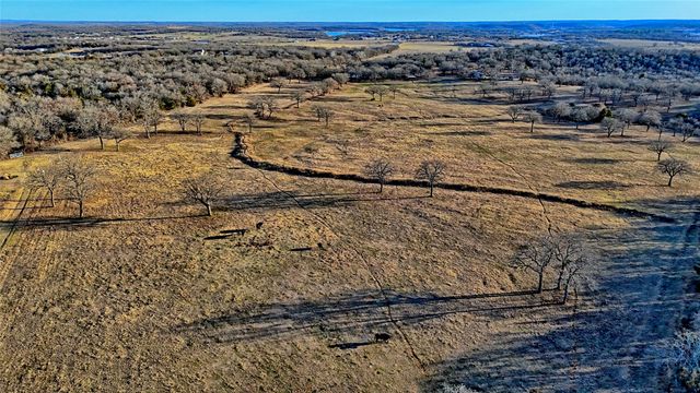 858 Ford Road, Bowie, TX 76230