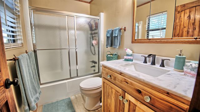 858 Ford Road, Bowie, TX 76230