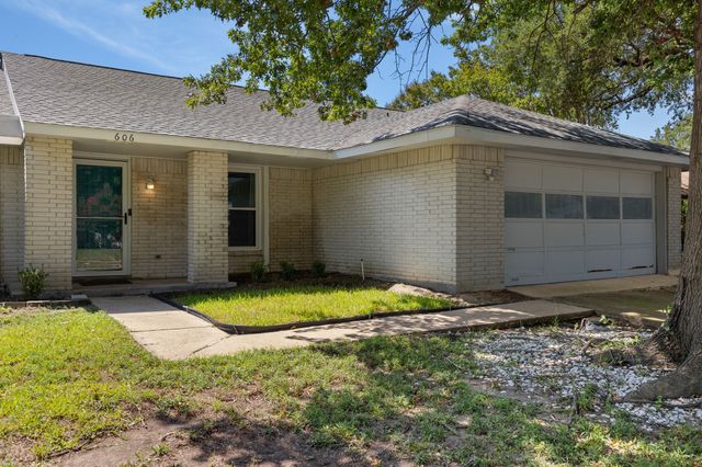 606 Jamestown Drive, Garland, TX 75043
