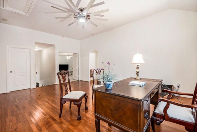 4438 W Maple Drive, Friendswood, TX 77546
