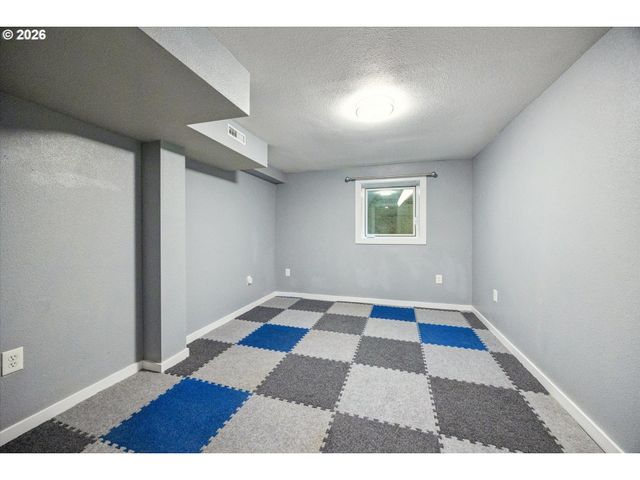 4533 Se REX Dr, Portland, OR 97206