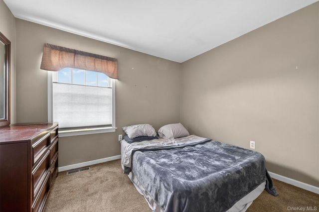 4 Strack Court, West Haverstraw, NY 10993