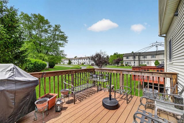 4 Strack Court, West Haverstraw, NY 10993