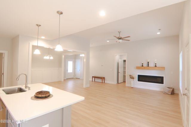 2500 Brookhaven Drive, Kinston, NC 28504