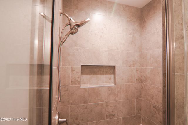 2500 Brookhaven Drive, Kinston, NC 28504