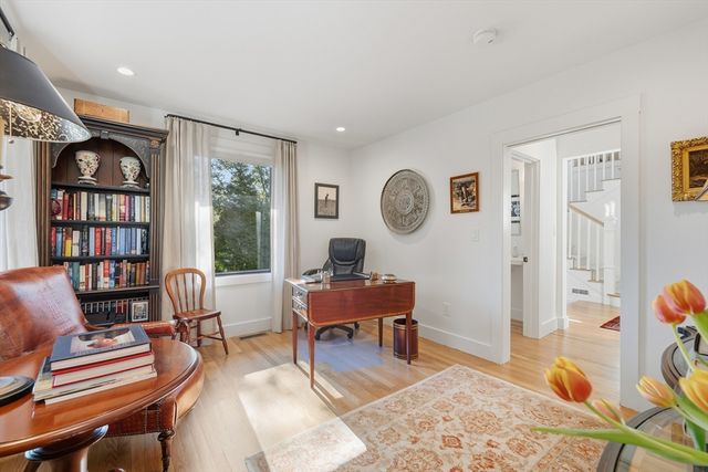 43 Prentiss Ln, Belmont, MA 02478