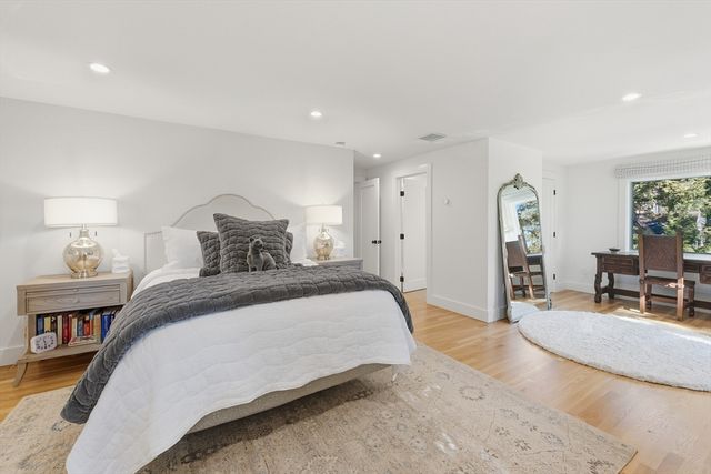 43 Prentiss Ln, Belmont, MA 02478