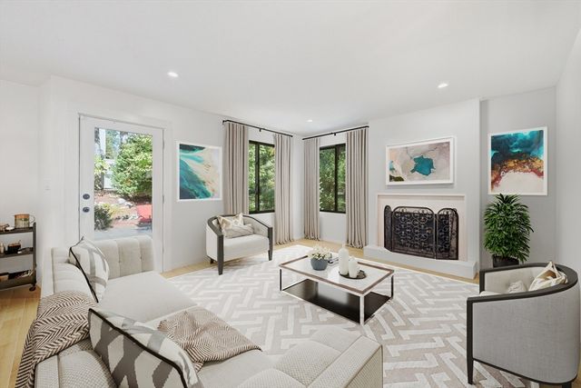 43 Prentiss Ln, Belmont, MA 02478