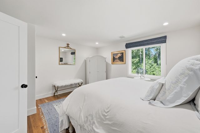 43 Prentiss Ln, Belmont, MA 02478
