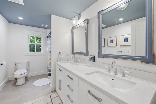 43 Prentiss Ln, Belmont, MA 02478