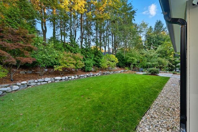 43 Prentiss Ln, Belmont, MA 02478