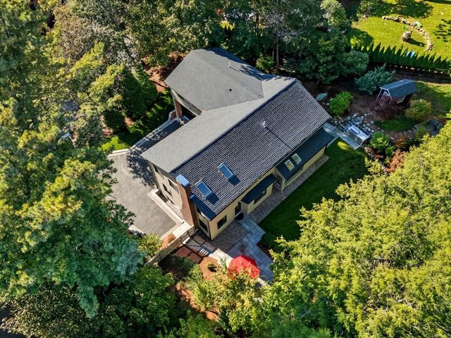 43 Prentiss Ln, Belmont, MA 02478